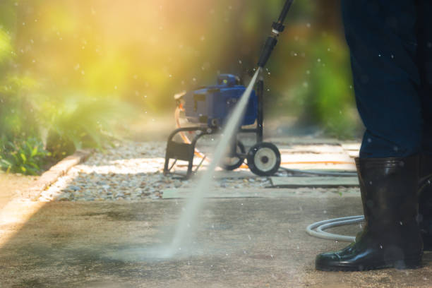 Post-Construction Pressure Washing in Clear Lake, WI
